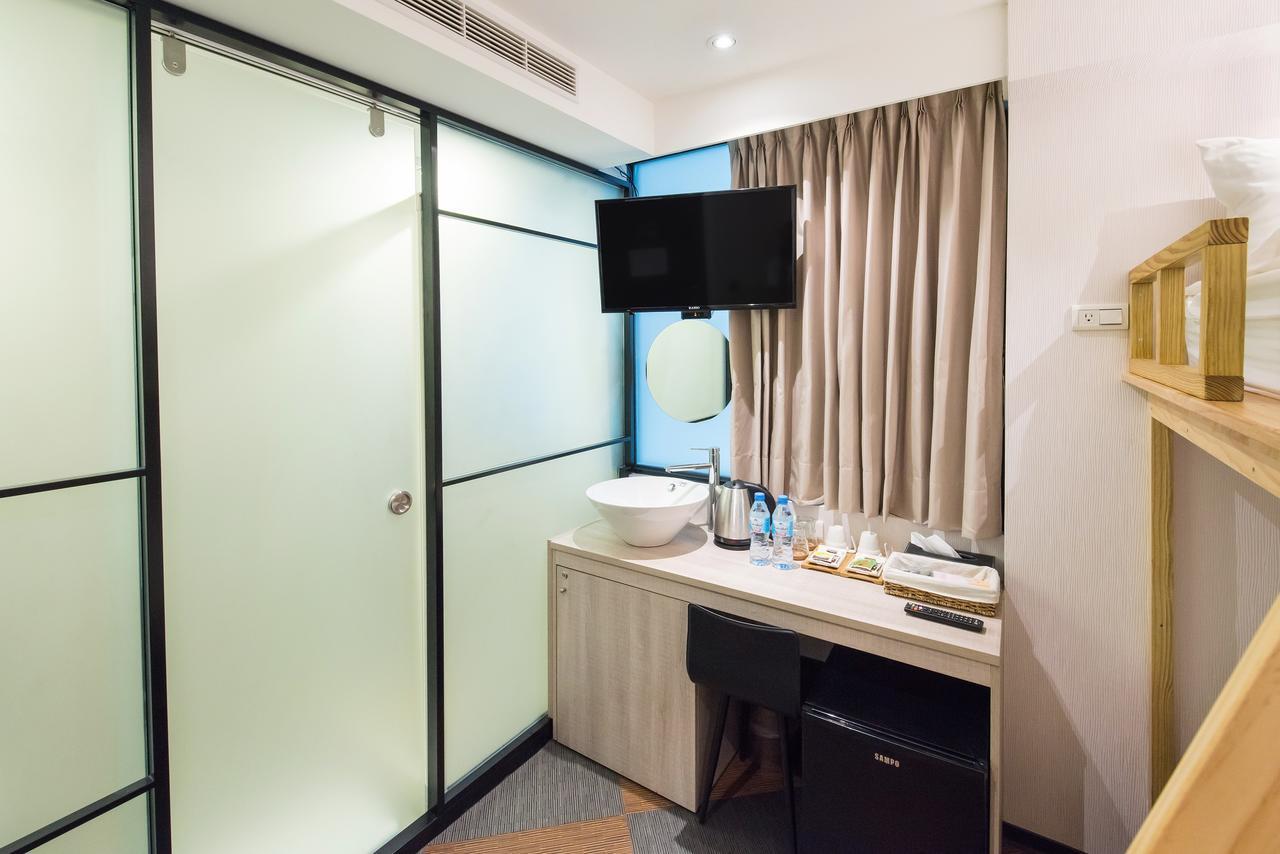 Sunrise Business Hotel - Ximen New Taipei City Bagian luar foto